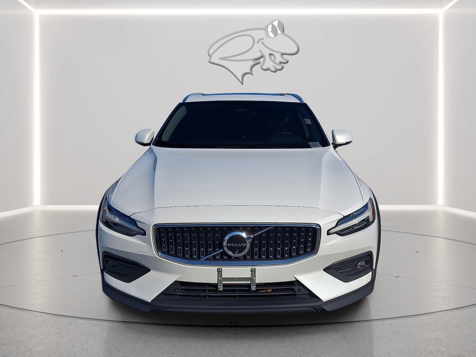 Used 2025 Volvo V60 B5 Cross Country Plus AWD/4WD image 7