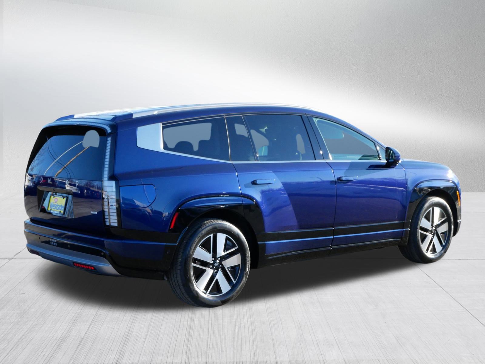 Used 2026 Hyundai Ioniq 9 SEL image 7