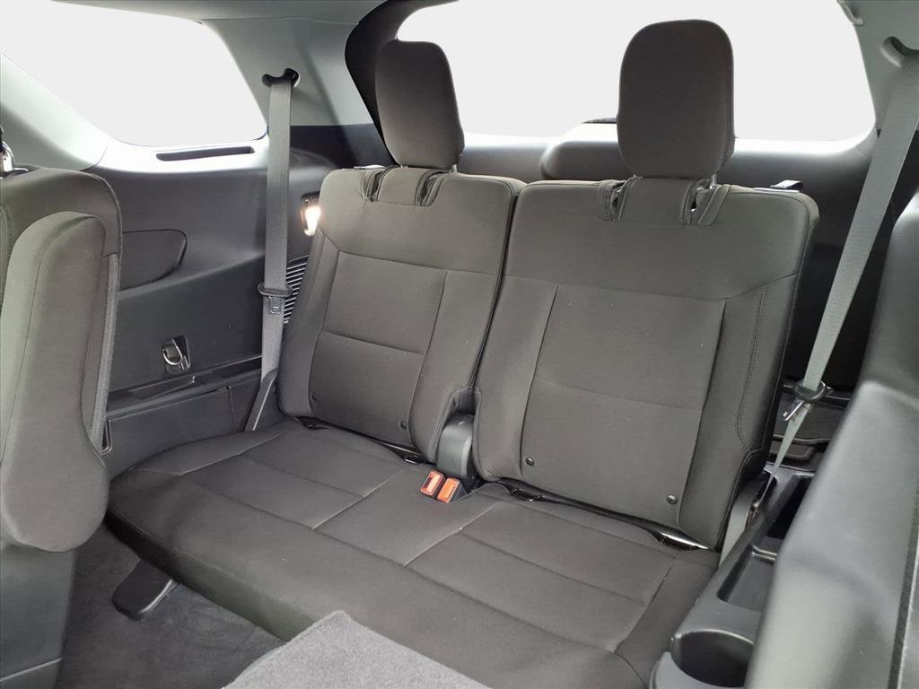 Used 2022 Ford Explorer XLT image 11