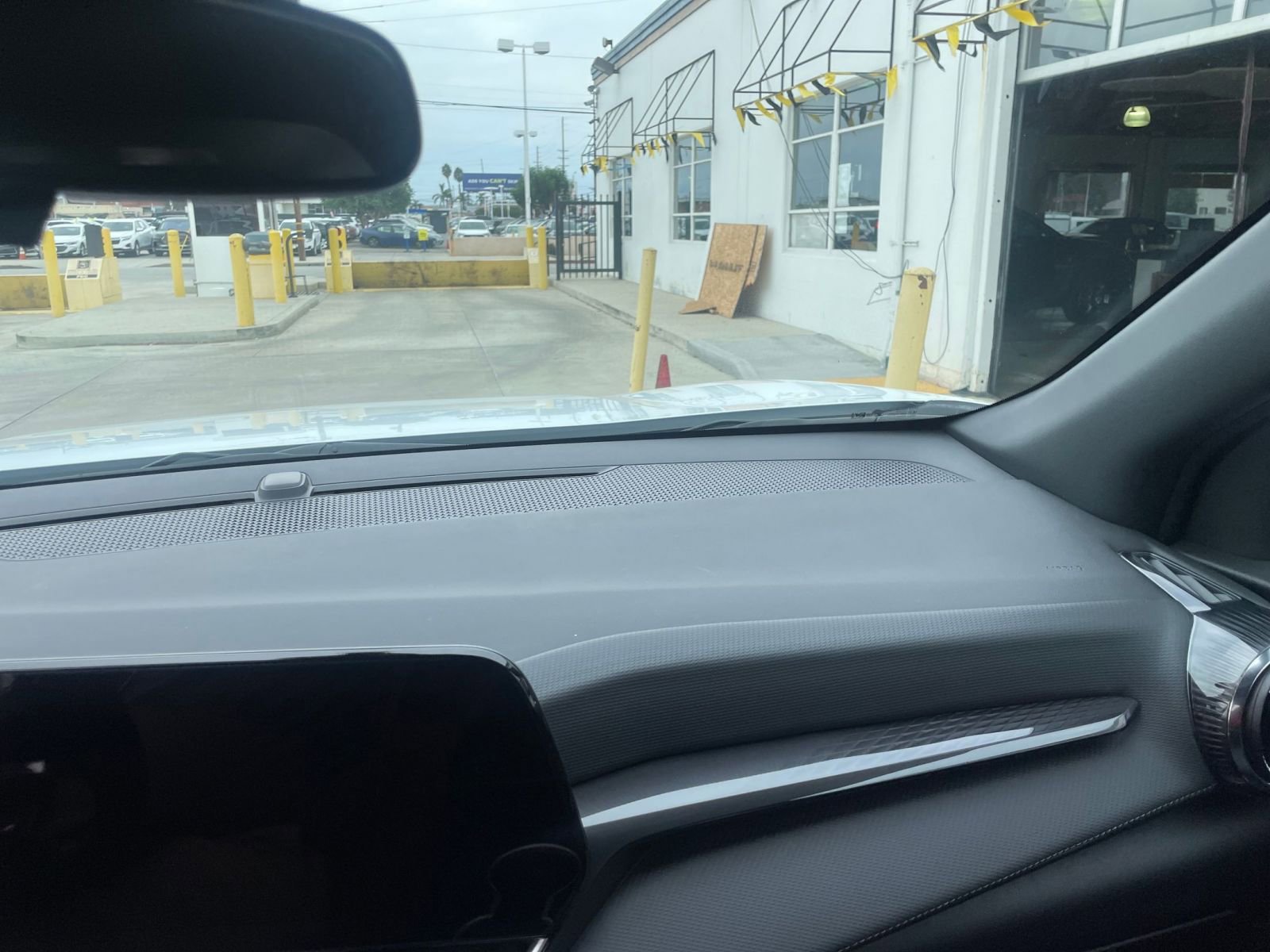 Used 2025 Chevrolet Equinox LT image 35