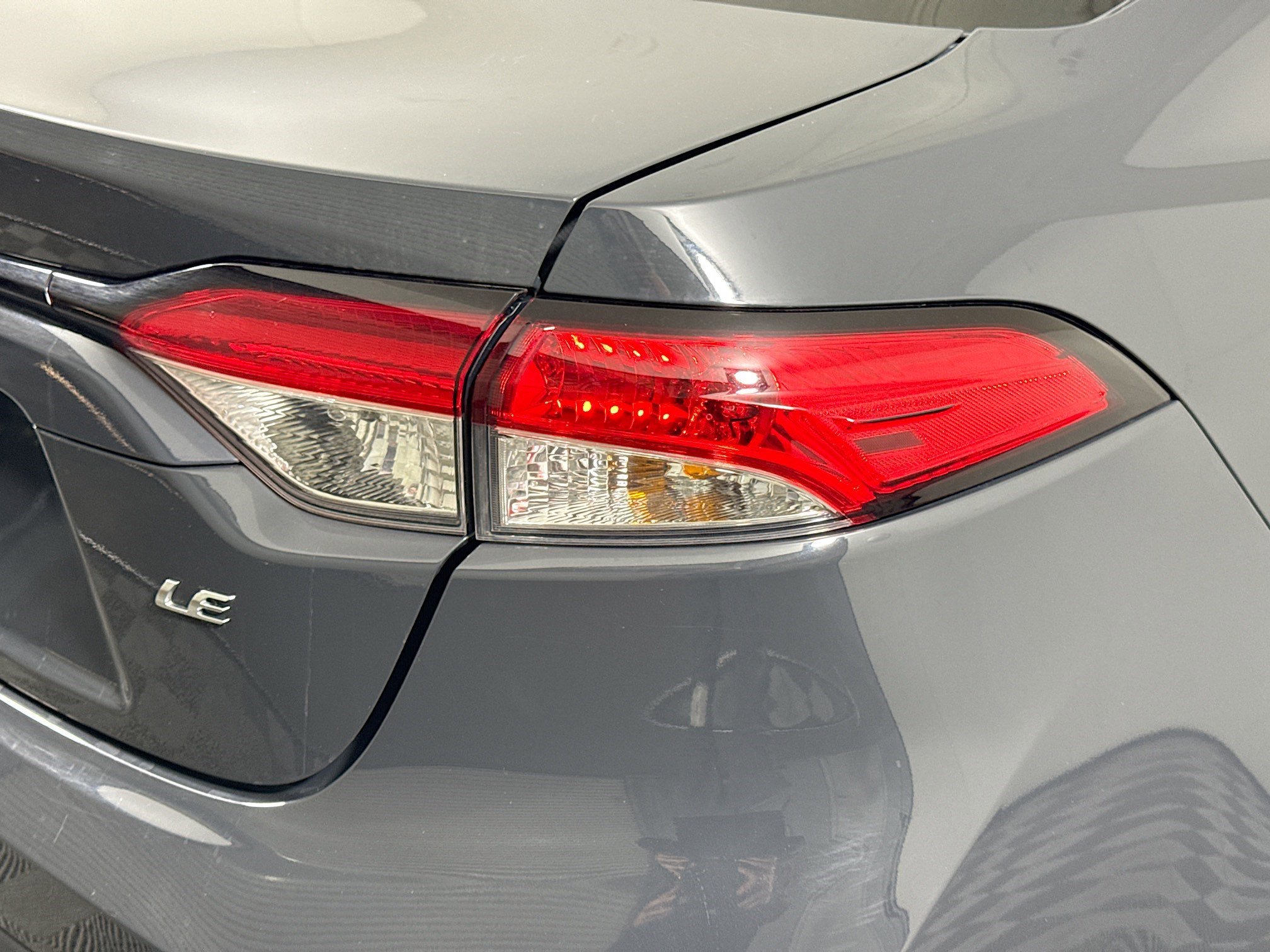 Used 2024 Toyota Corolla LE FWD image 33