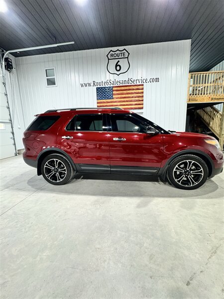 Used 2014 Ford Explorer Sport w/ Equipment Group 401A AWD/4WD image 2
