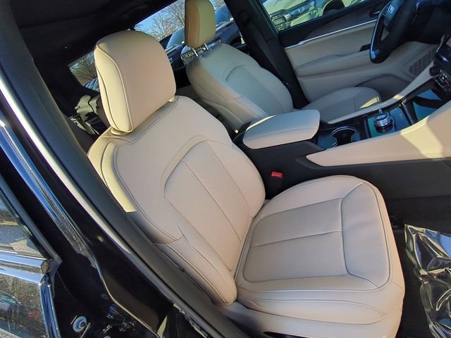 New 2025 Jeep Grand Cherokee L Limited w/ Luxury Tech Group II AWD/4WD image 41