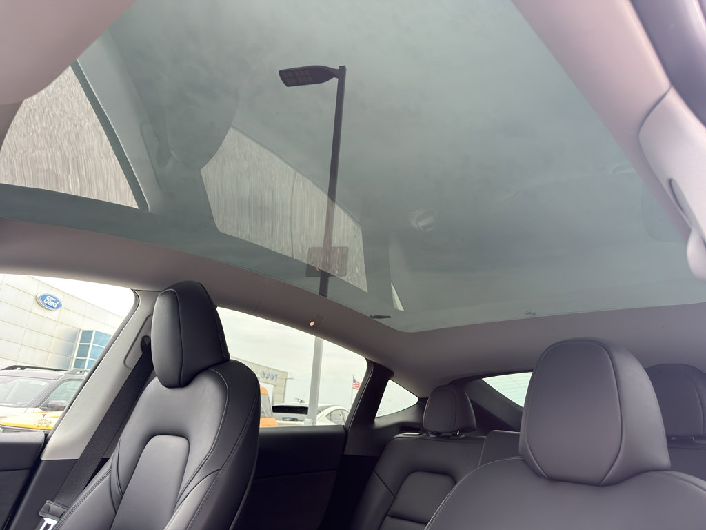 Used 2023 Tesla Model Y Long Range AWD/4WD image 29