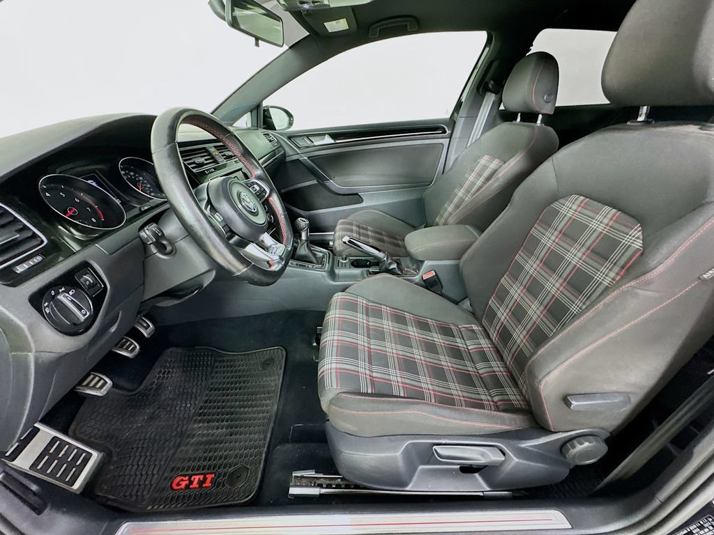 Used 2015 Volkswagen GTI S FWD image 24