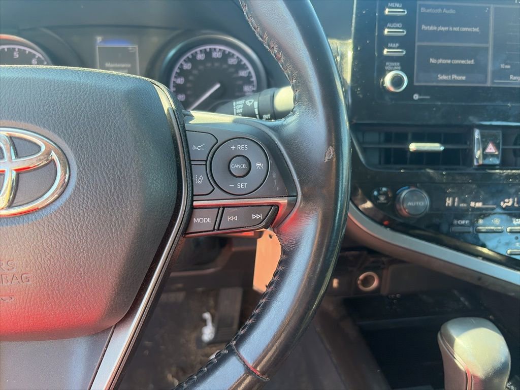 Used 2022 Toyota Camry SE image 18