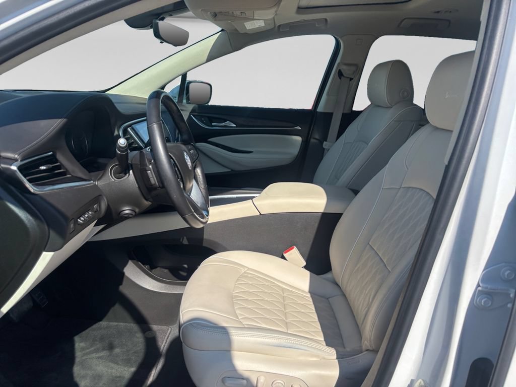 Used 2022 Buick Enclave Avenir FWD image 22