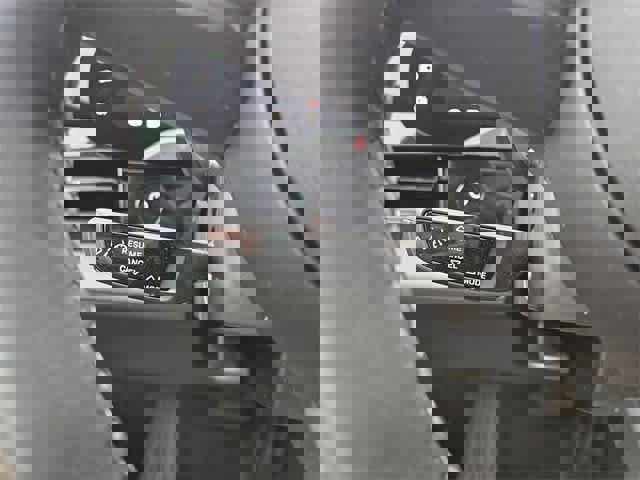 Used 2023 Porsche Taycan w/ Premium Package image 29