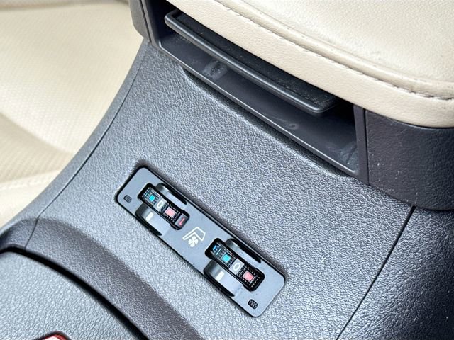 Used 2011 Lexus ES 350 image 18