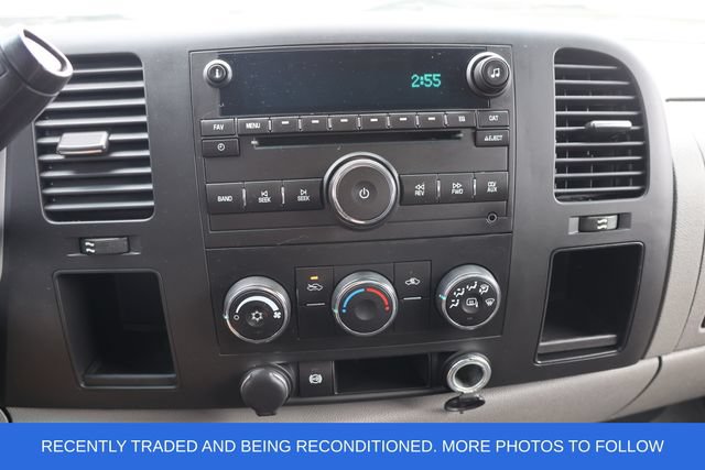 Used 2011 Chevrolet Silverado 3500 W/T AWD/4WD image 14