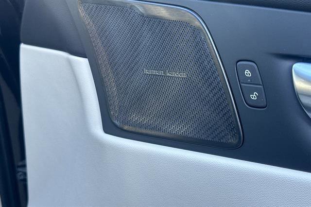 Certified 2023 Volvo XC60 T8 Plus w/ Climate Package image 19