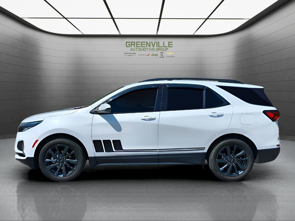Used 2023 Chevrolet Equinox RS image 3
