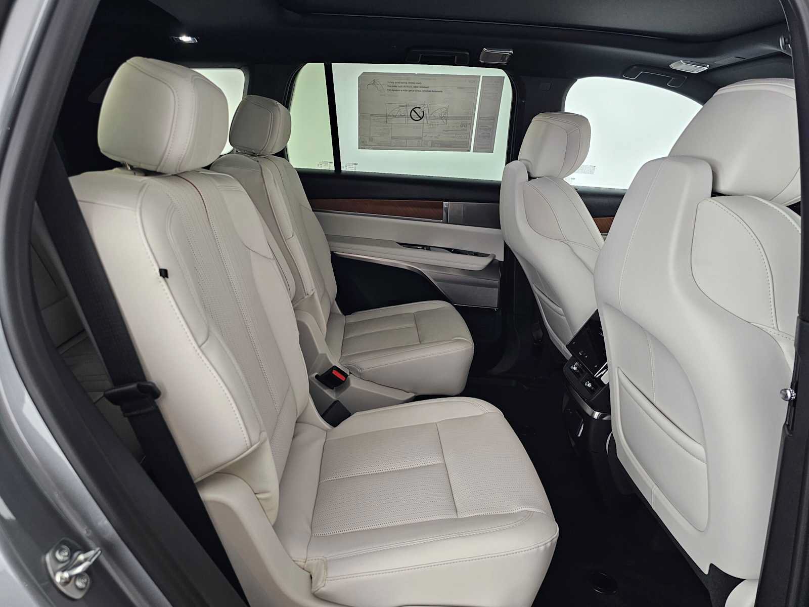 New 2027 Cadillac Vistiq Sport AWD/4WD image 12
