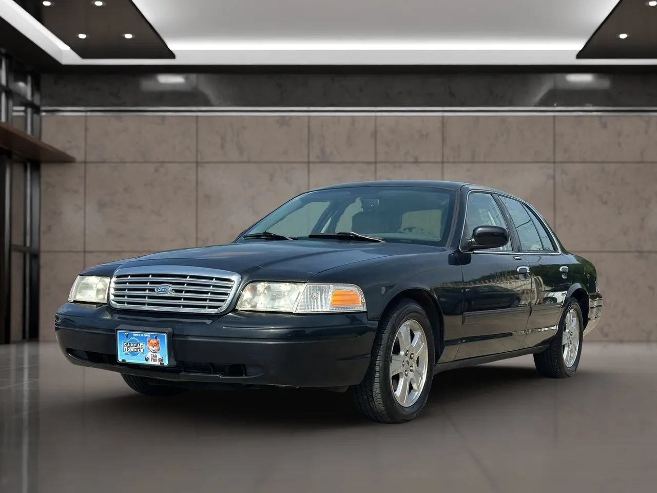 Used 2011 Ford Crown Victoria LX w/ Comfort Appearance Pkg RWD image 3