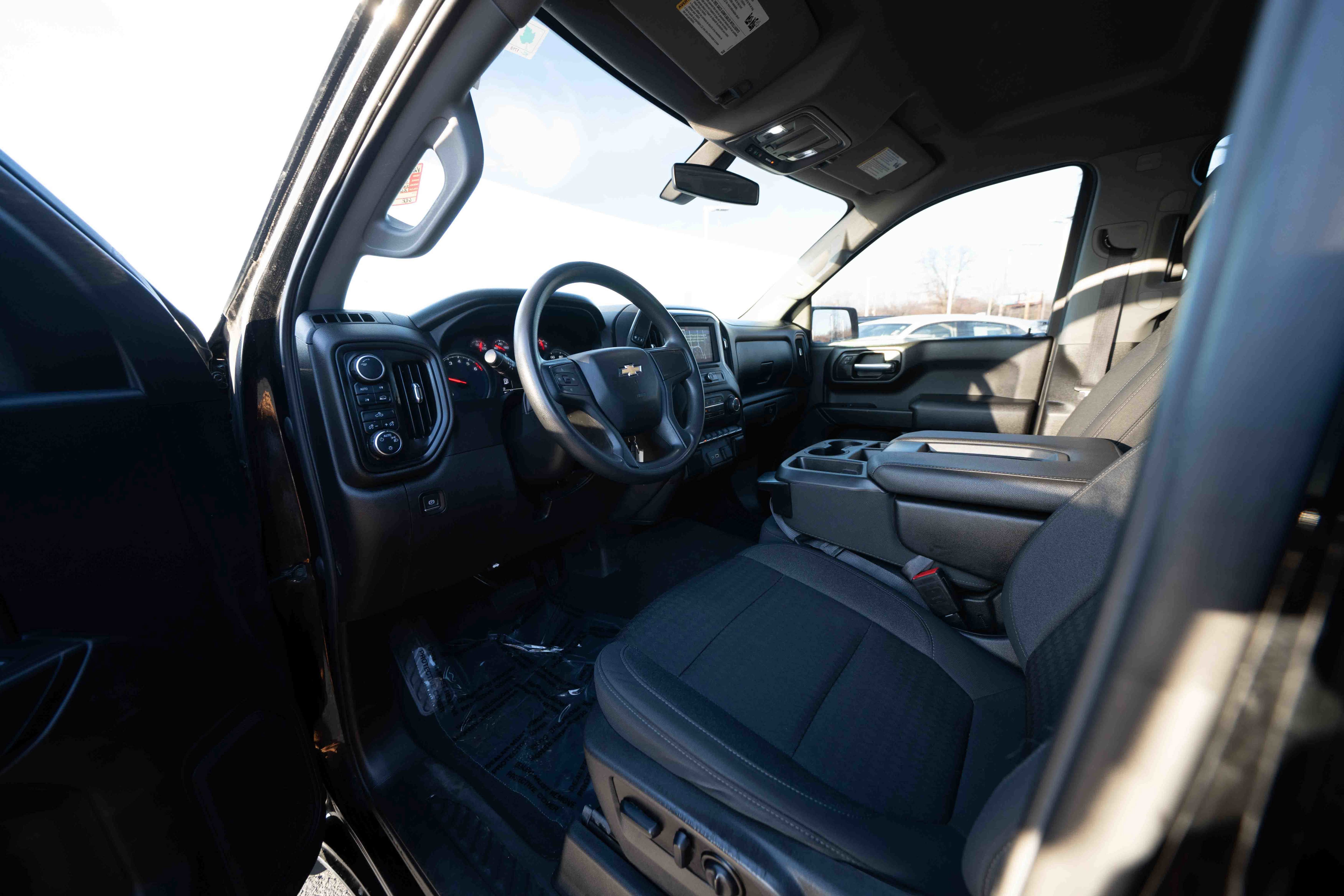 Used 2022 Chevrolet Silverado 1500 Custom image 8