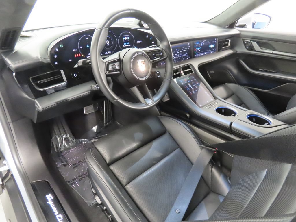 Certified 2021 Porsche Taycan Turbo S w/ Premium Package AWD/4WD image 4
