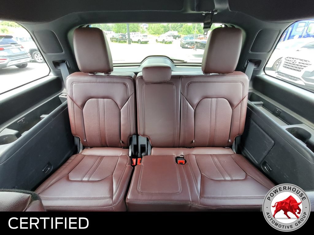 Used 2022 Ford Expedition Limited RWD image 17