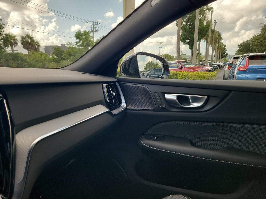 Certified 2024 Volvo S60 B5 Plus w/ Climate Package AWD/4WD image 28