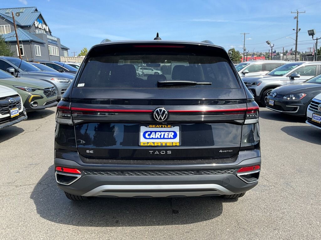 New 2025 Volkswagen Taos SE image 6