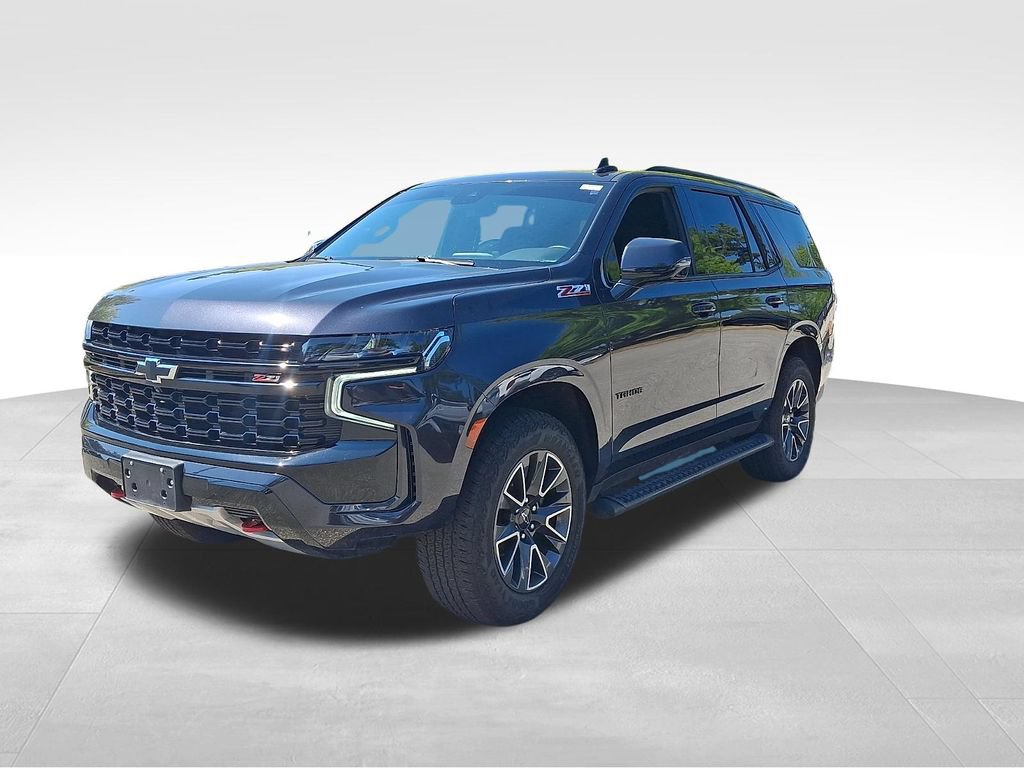 Used 2024 Chevrolet Tahoe Z71 w/ Luxury Package AWD/4WD image 3