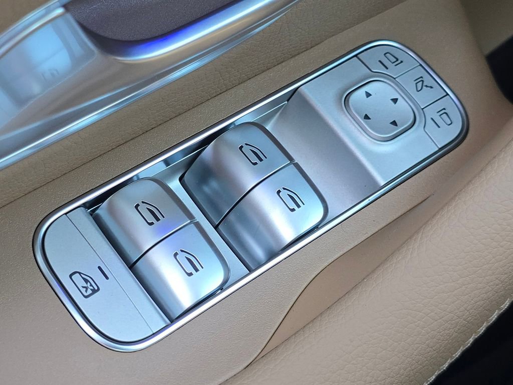 New 2026 Mercedes-Benz GLS 580 4MATIC image 29