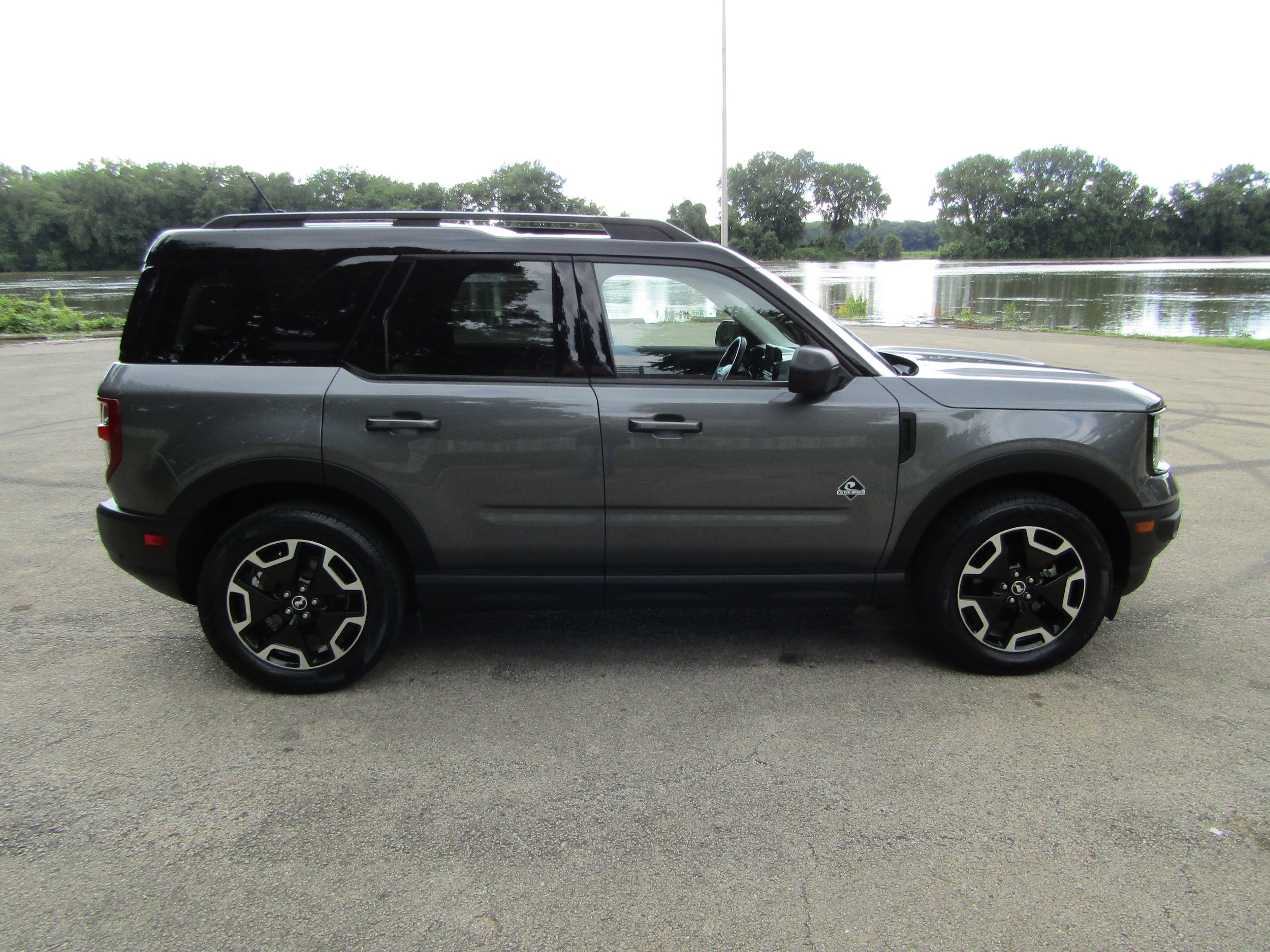 Used 2021 Ford Bronco Sport Outer Banks w/ Outer Banks Package AWD/4WD image 5