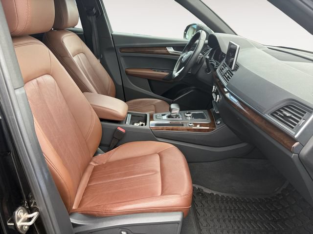 Used 2020 Audi Q5 Premium w/ Premium Plus Package AWD/4WD image 15