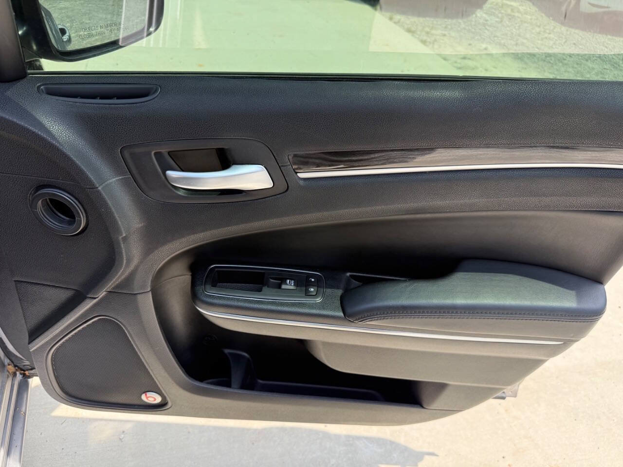 Used 2017 Chrysler 300 Limited w/ 300 Premium Group RWD image 27