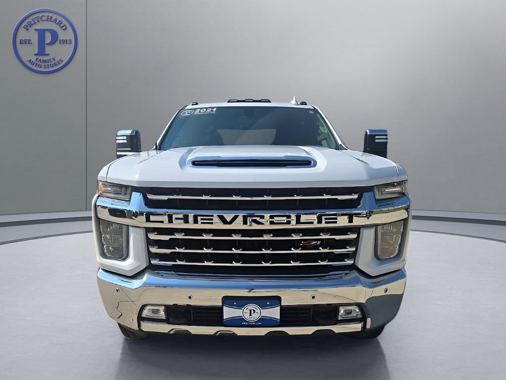 Used 2021 Chevrolet Silverado 2500 LTZ AWD/4WD image 2