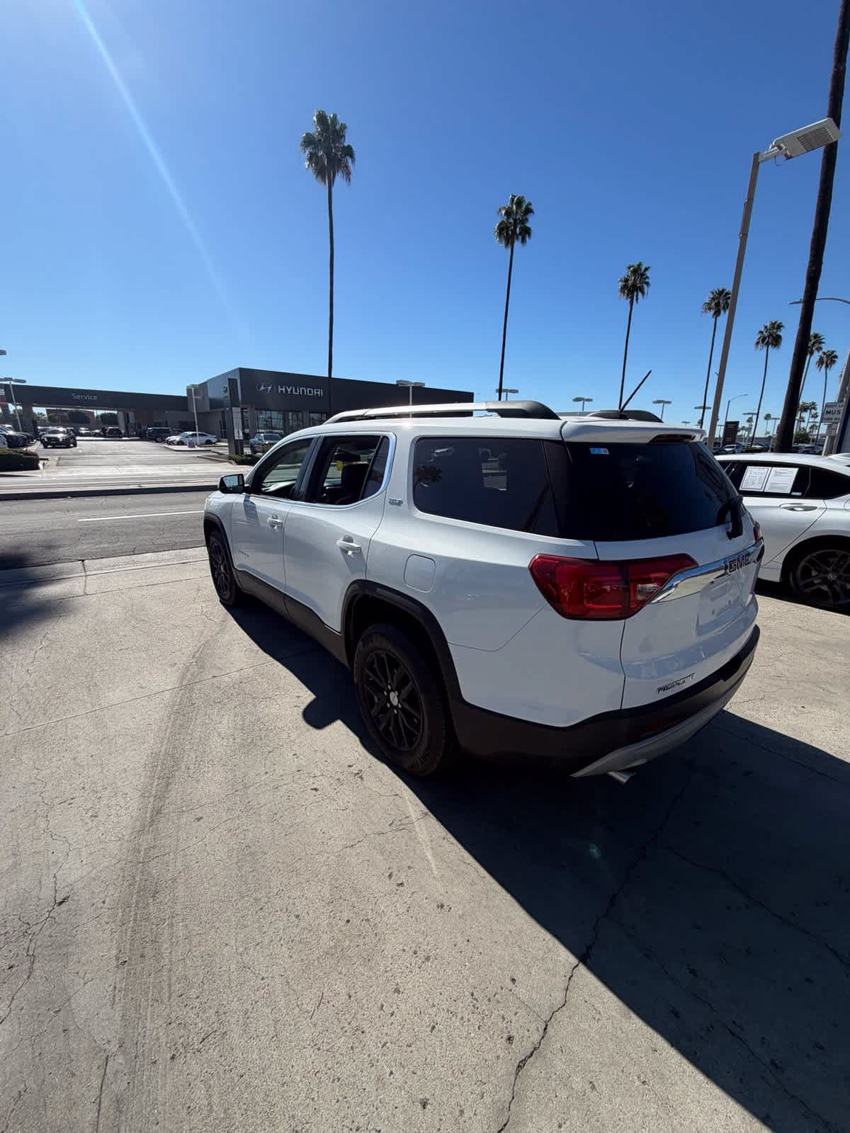 Used 2018 GMC Acadia SLT FWD image 7
