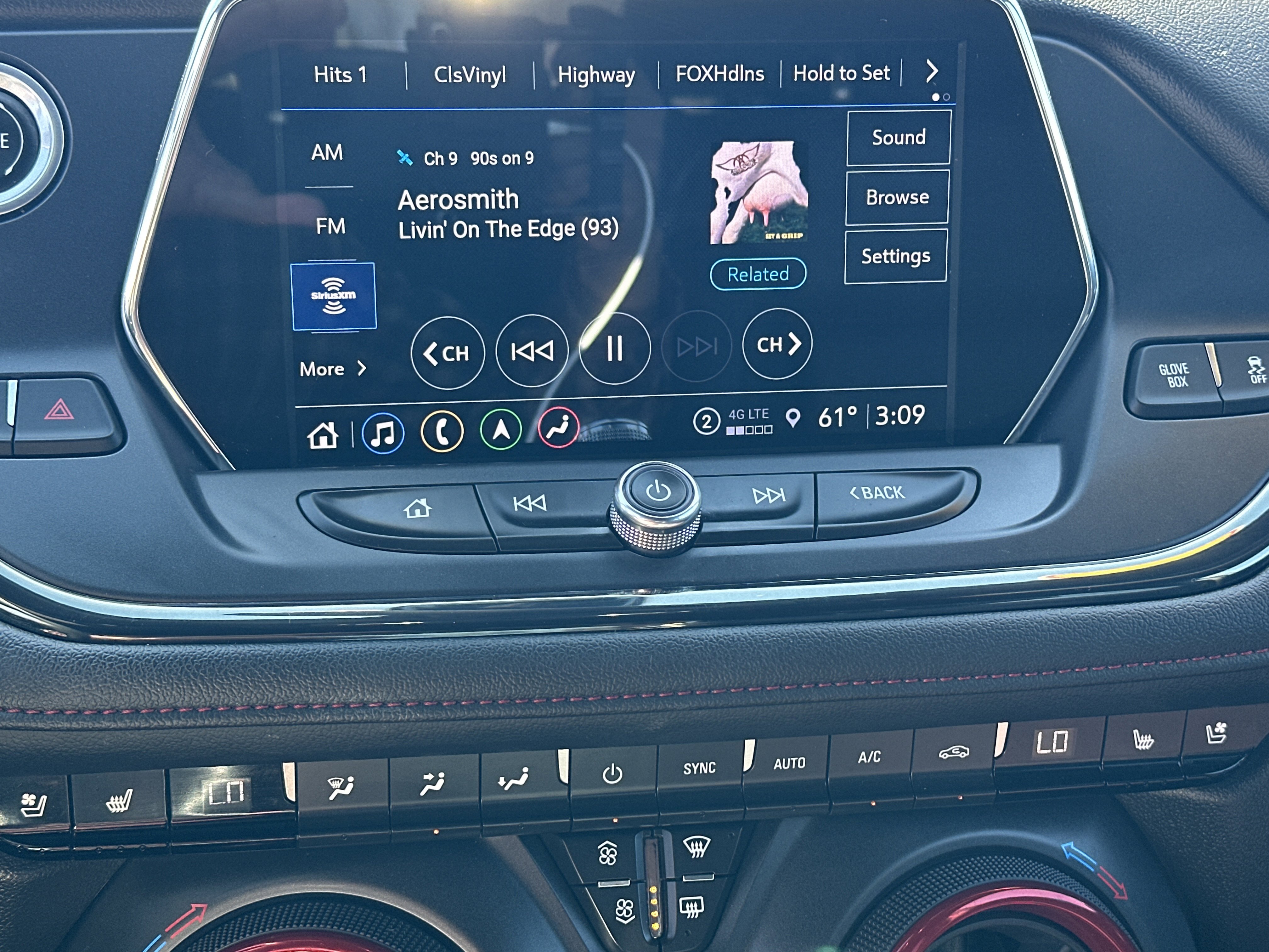 Used 2022 Chevrolet Blazer RS w/ Enhanced Convenience Package image 29