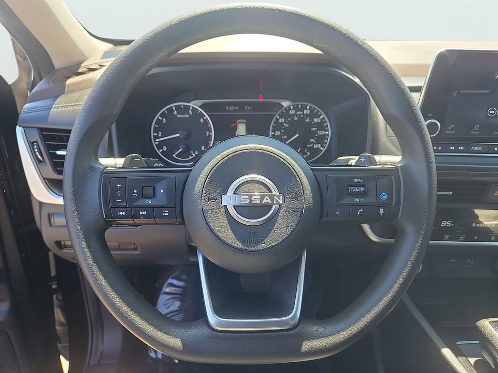 Used 2023 Nissan Rogue SV AWD/4WD image 25