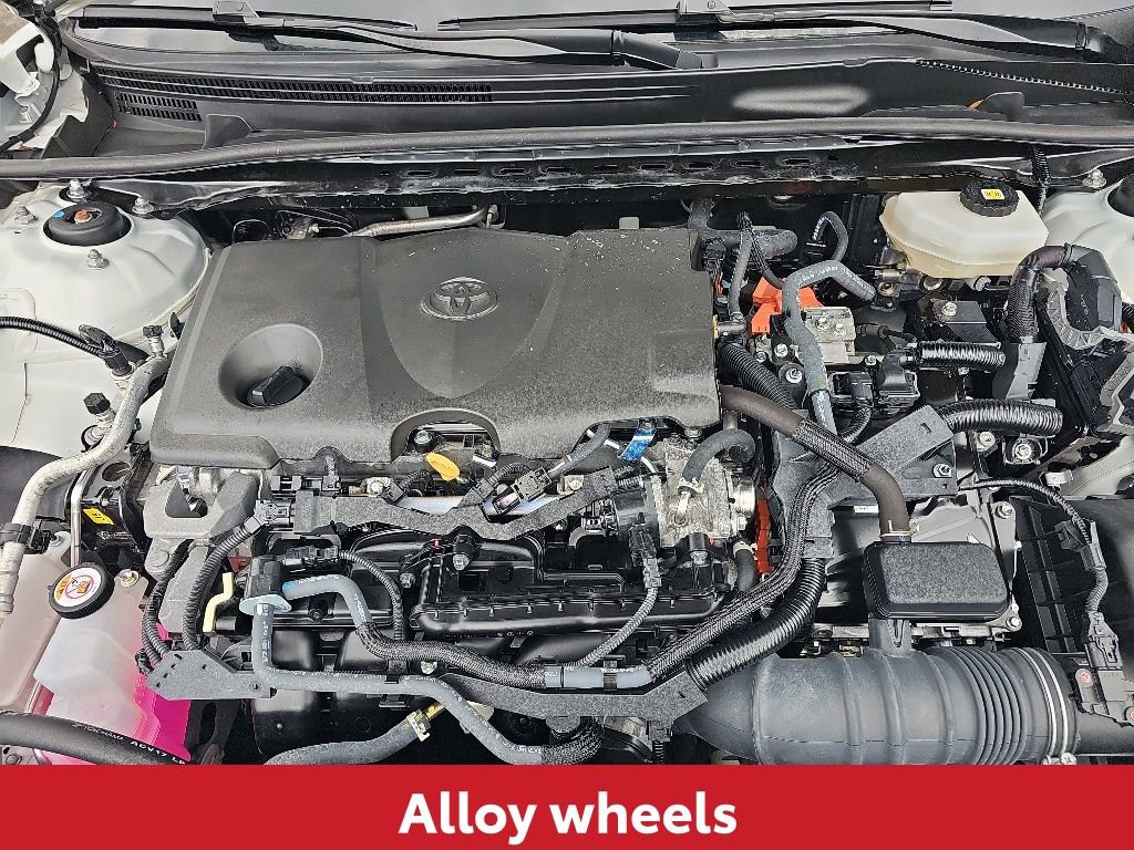 Used 2025 Toyota Camry SE FWD image 28