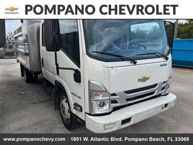 Used 2025 Chevrolet Low Cab Forward image 2
