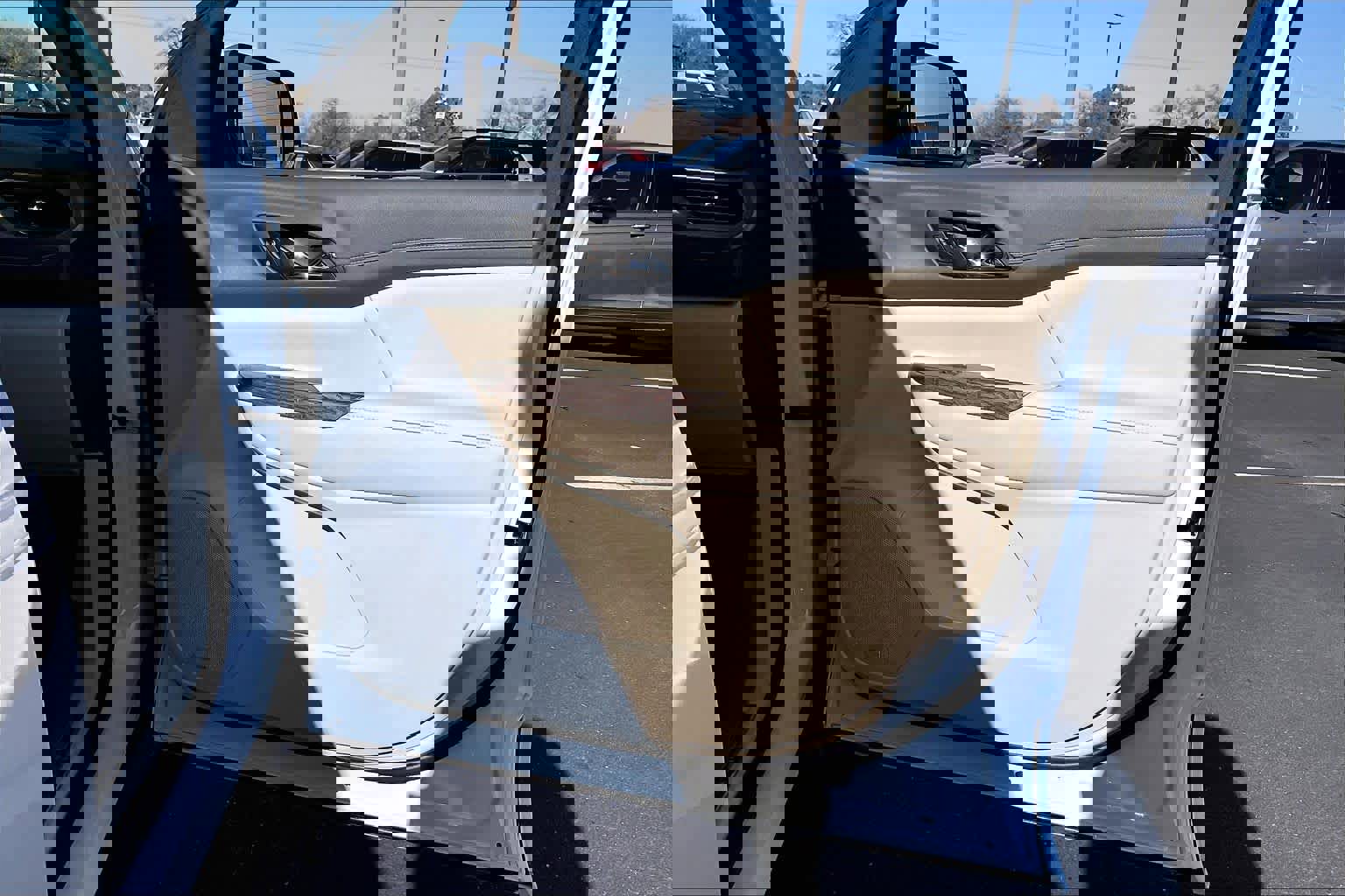 Used 2022 GMC Acadia Denali w/ Denali Ultimate Package image 26