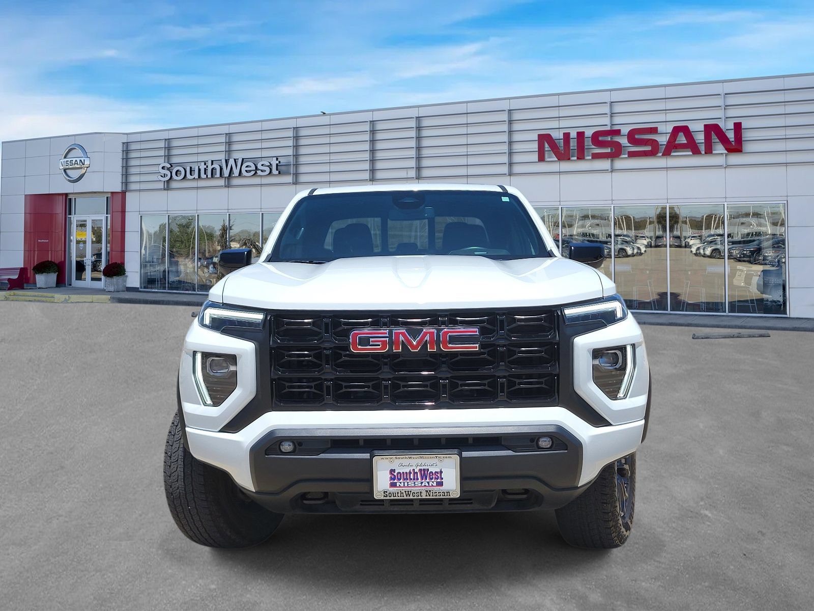 Used 2024 GMC Canyon Elevation w/ Convenience Package RWD image 2