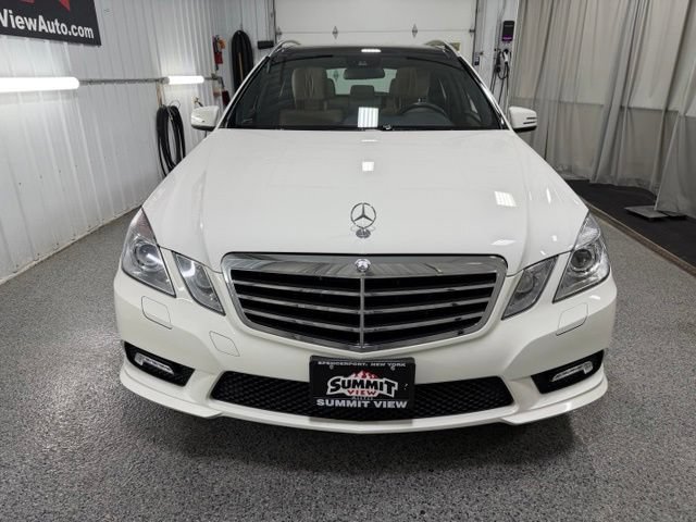Used 2011 Mercedes-Benz E 350 4MATIC Wagon image 2