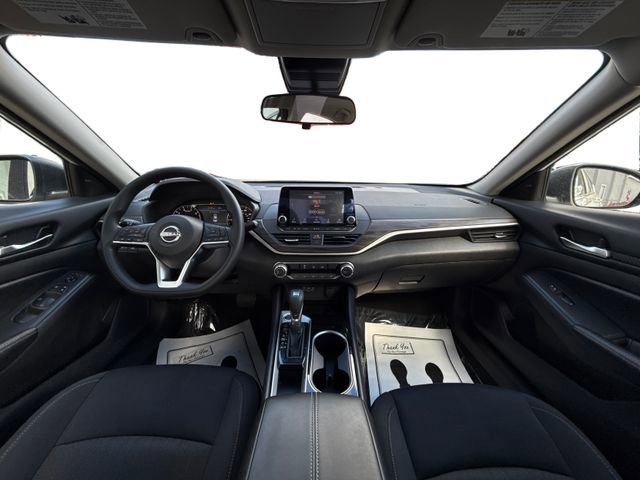 Used 2024 Nissan Altima 2.5 SV FWD image 28