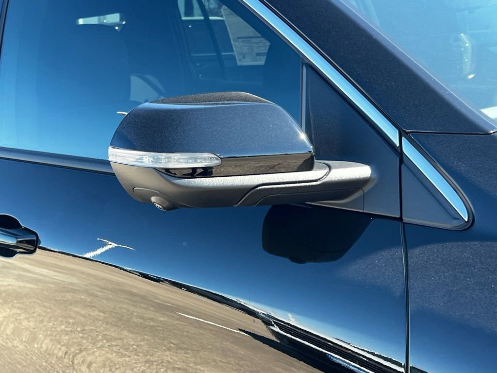 New 2026 Chevrolet Traverse LT w/ Driver Confidence Package image 8