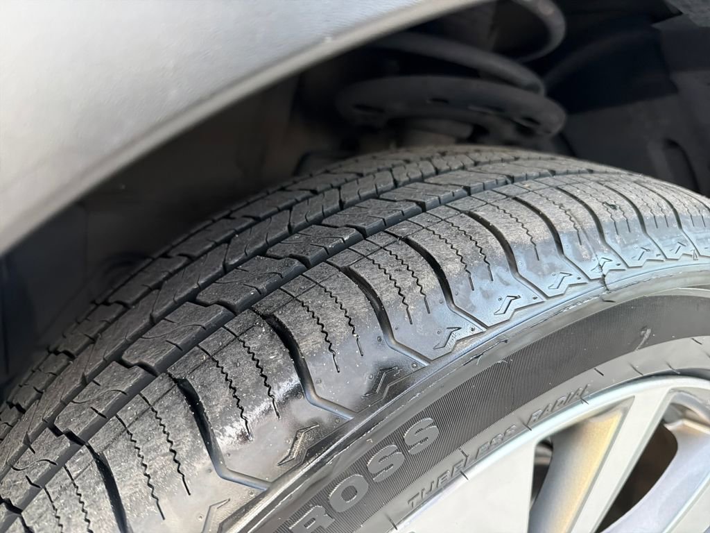 Used 2020 Nissan Murano SL w/ Moonroof Package image 13