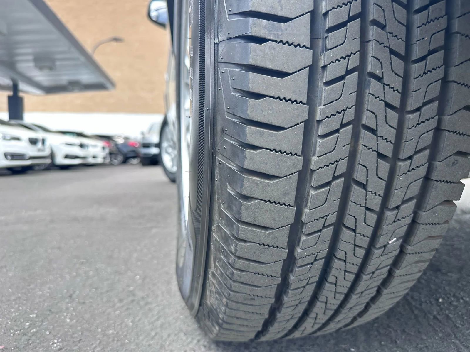 Used 2012 Jeep Grand Cherokee Laredo w/ Laredo E Group image 66