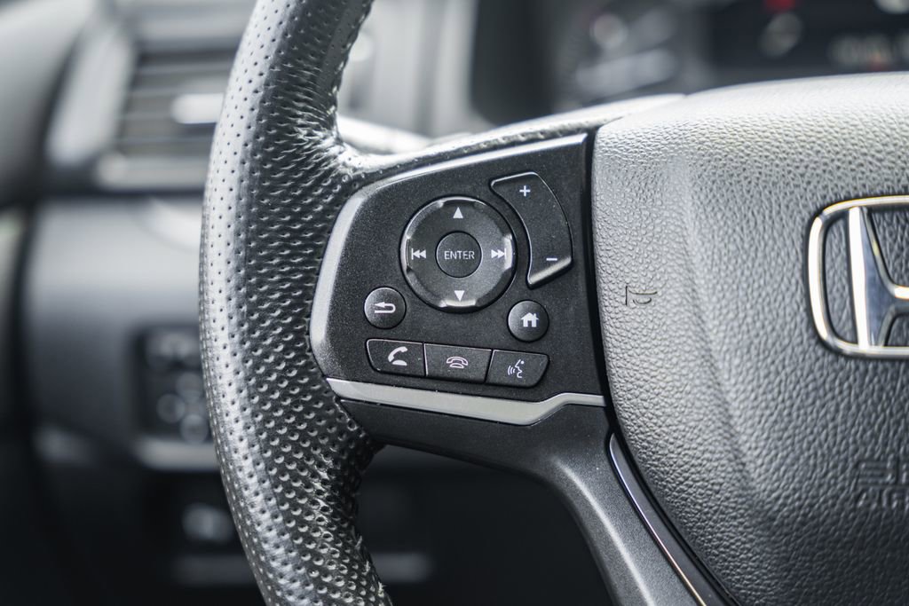 Used 2023 Honda Passport EX-L image 32