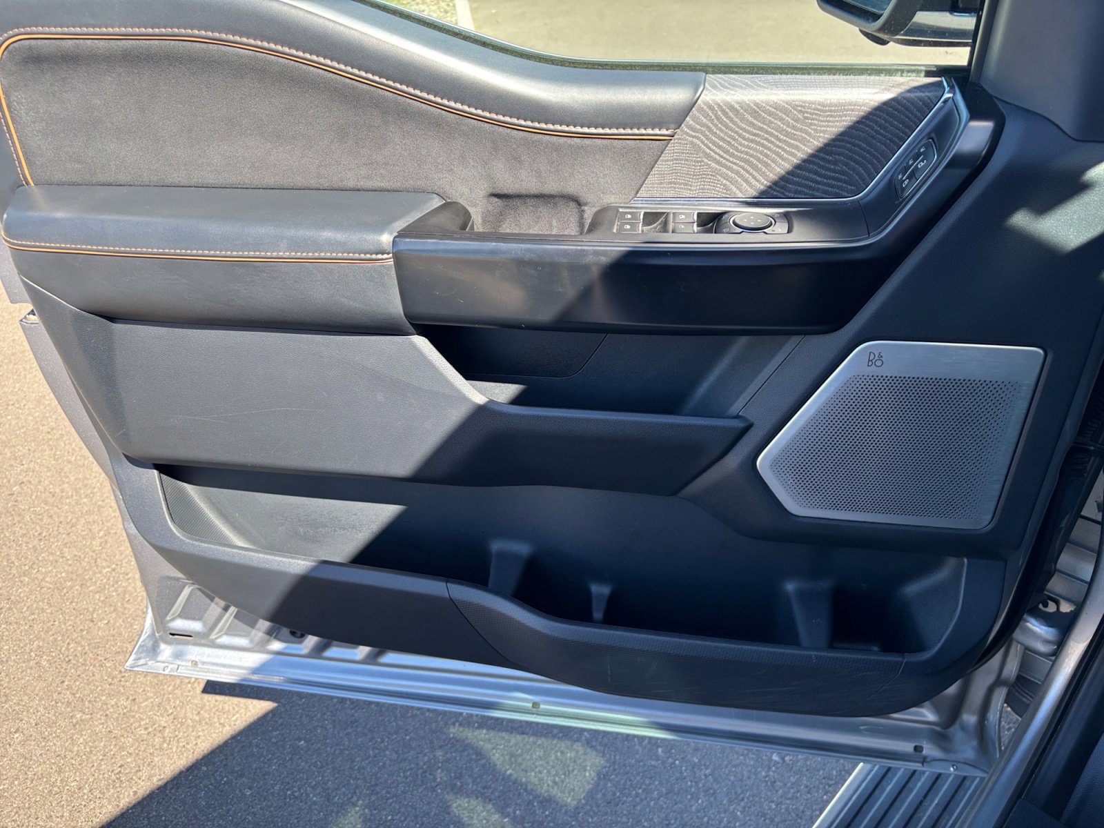 Used 2022 Ford F150 Platinum w/ Equipment Group 701A High image 13