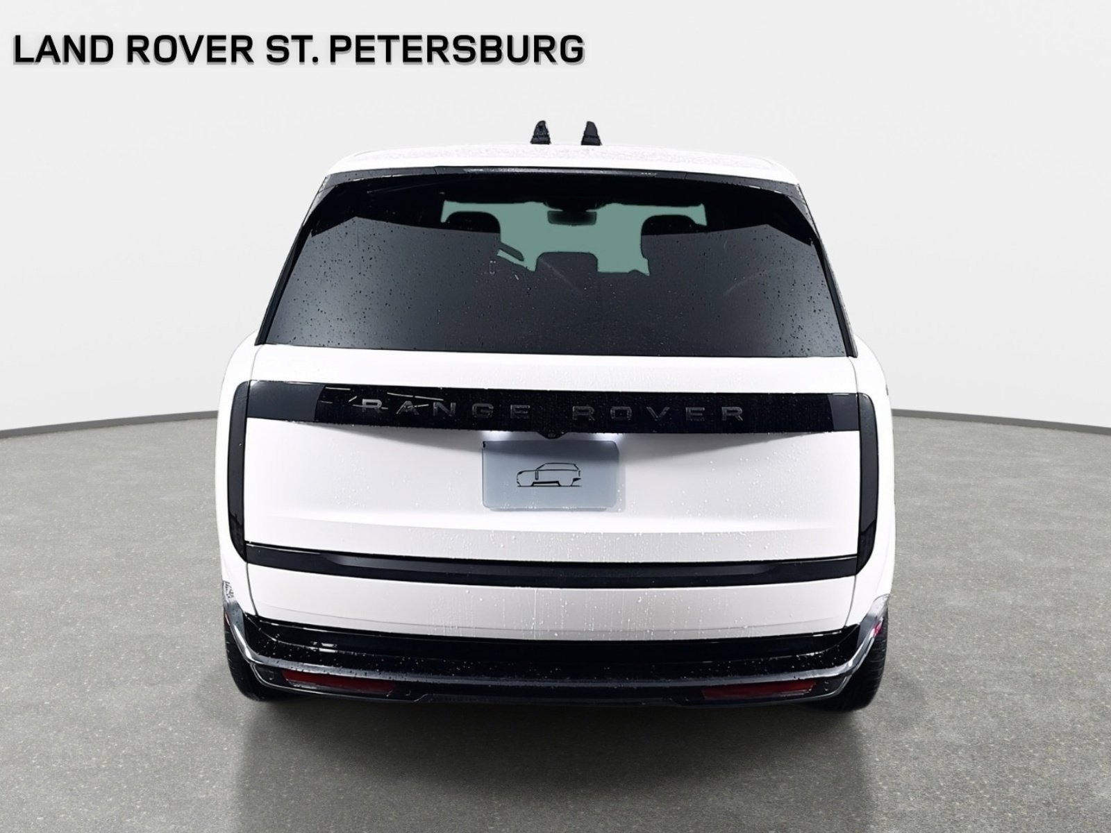 New 2026 Land Rover Range Rover Long Wheelbase SE AWD/4WD image 6