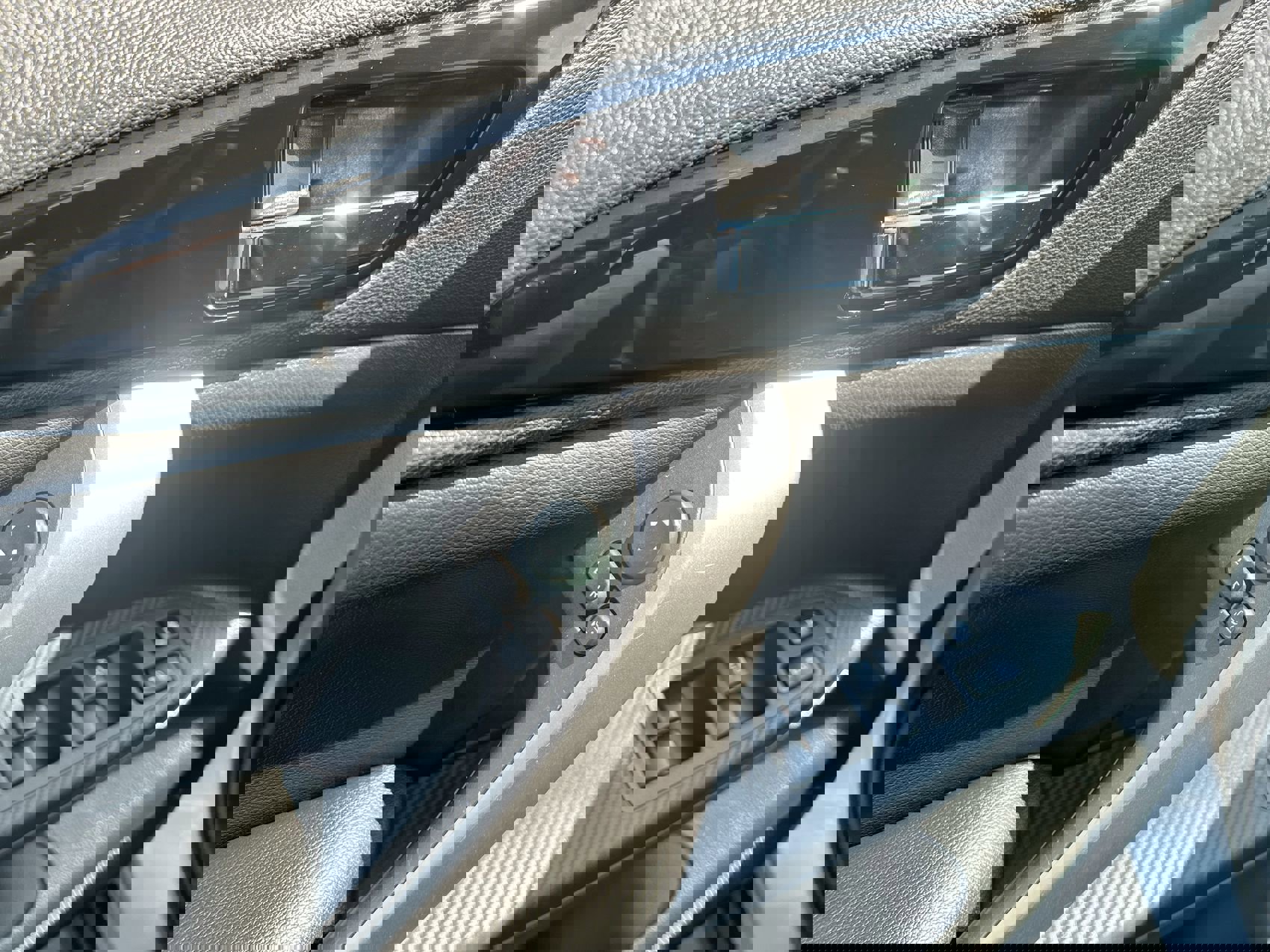 Used 2024 Mitsubishi Eclipse Cross SE image 13