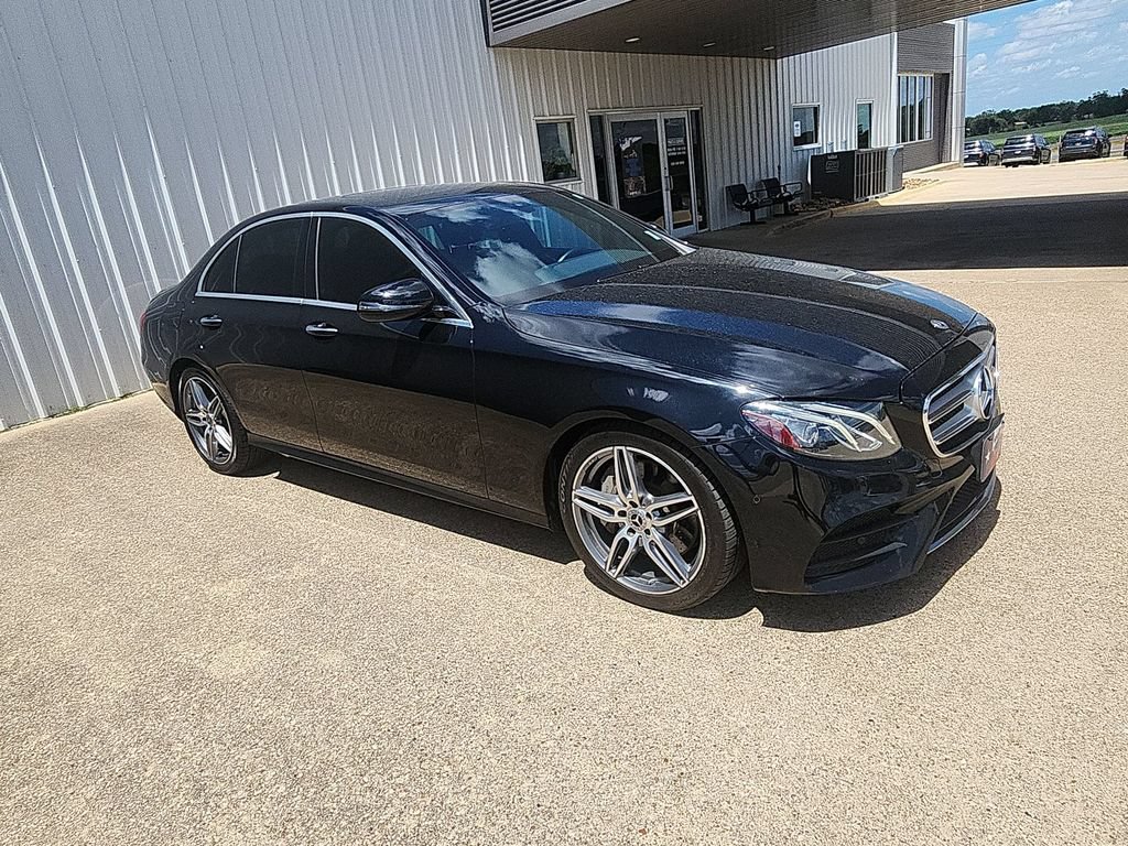 Used 2018 Mercedes-Benz E 300 image 2