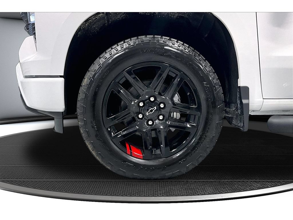 New 2026 Chevrolet Silverado 1500 RST w/ Redline Edition AWD/4WD image 13