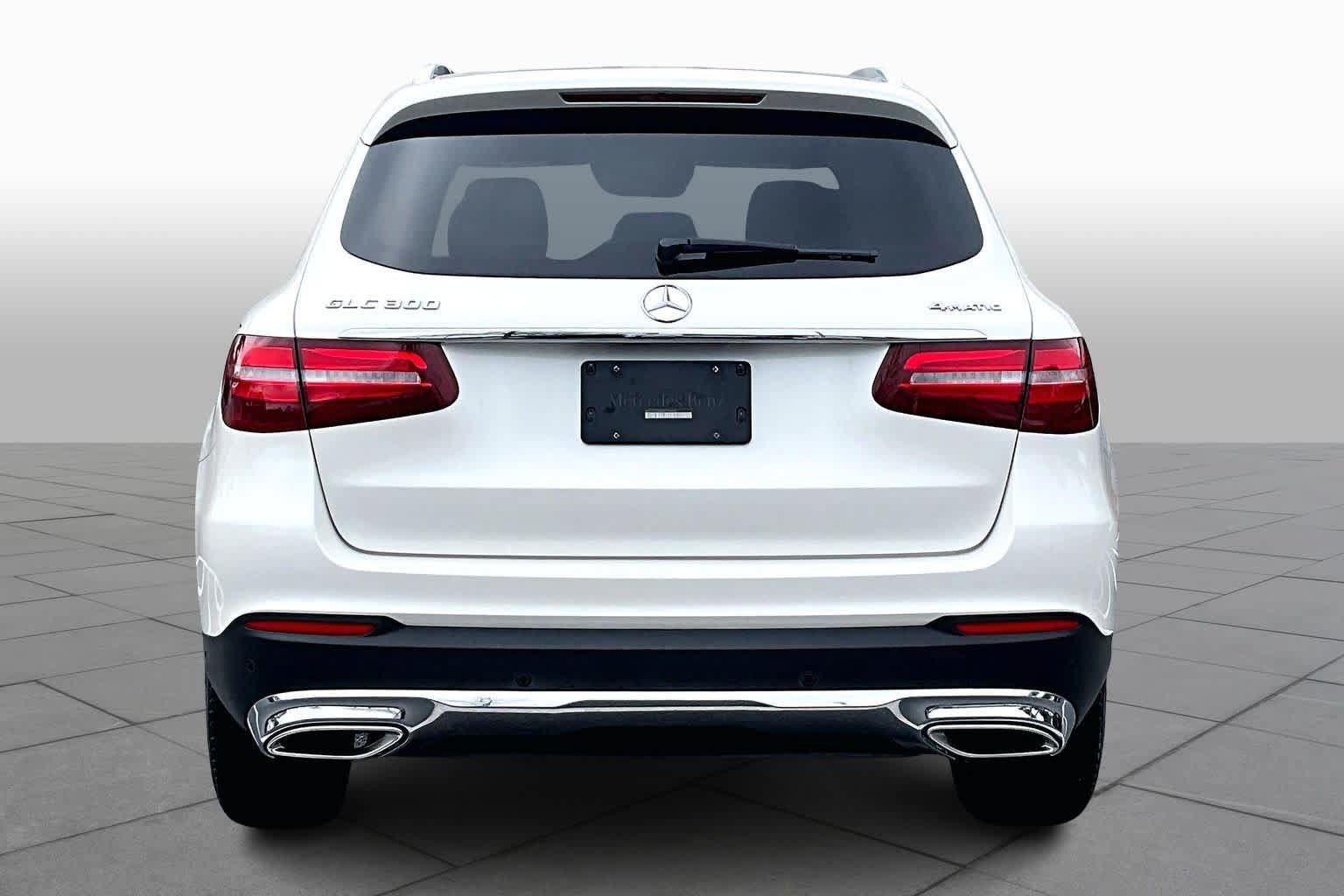 Used 2019 Mercedes-Benz GLC 300 4MATIC image 5