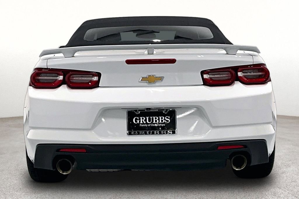 Used 2022 Chevrolet Camaro LT RWD image 4