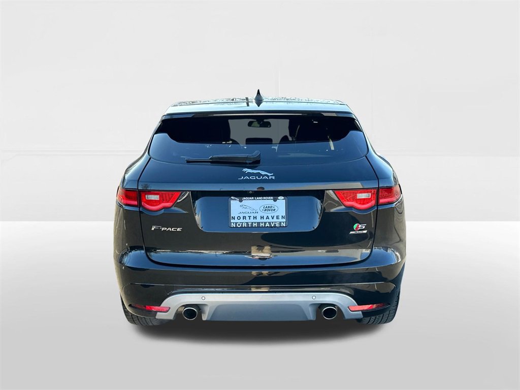 Used 2018 Jaguar F-PACE S image 3